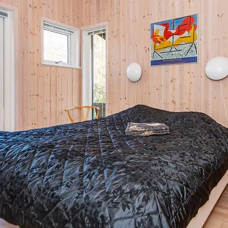 8 Person In Glesborg