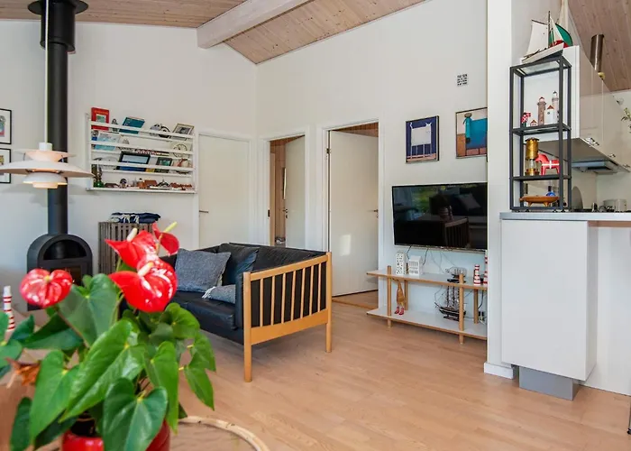 8 Person In * Glesborg