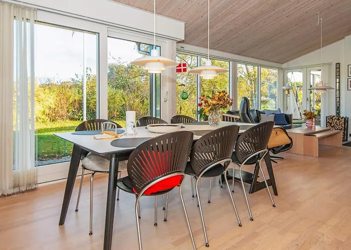 度假居 8 Person In