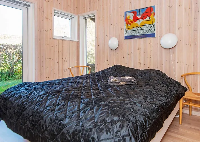 8 Person In Glesborg